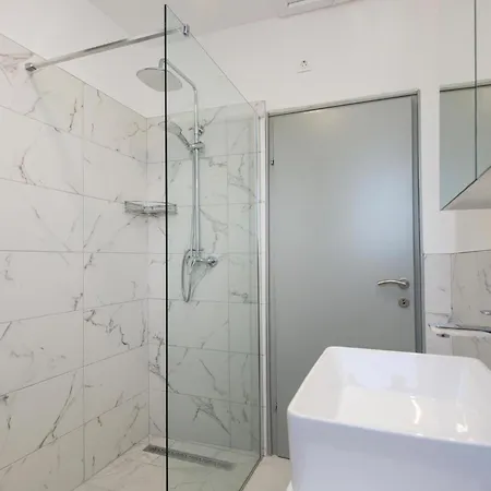 2 Bedroom Gorgeous In Labin Apartment