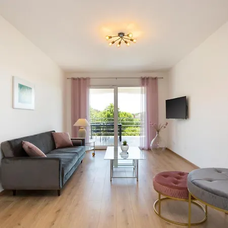 2 Bedroom Gorgeous In Labin * Labin (Istria)