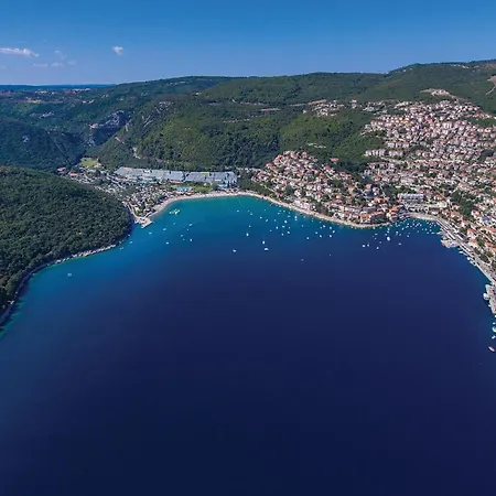 2 Bedroom Gorgeous In Labin Labin (Istria)